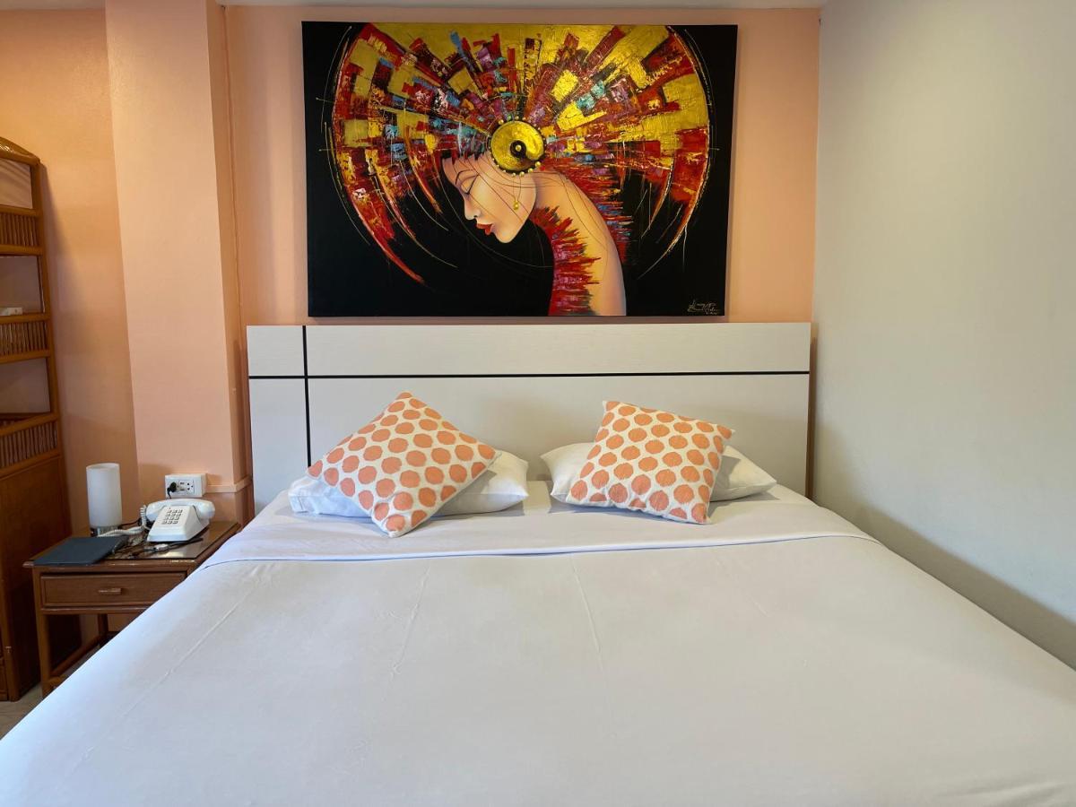 Summer Breeze Hotel Patong Экстерьер фото