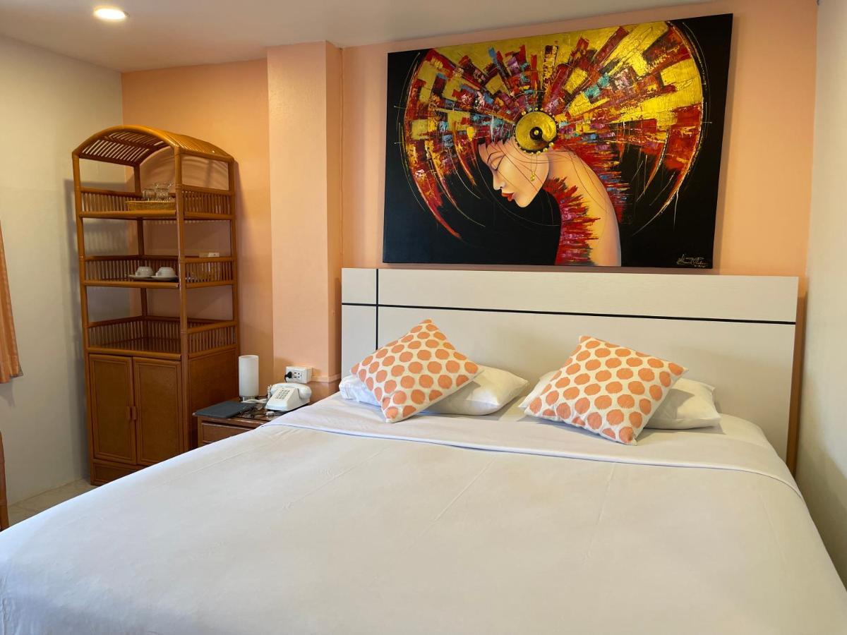Summer Breeze Hotel Patong Экстерьер фото